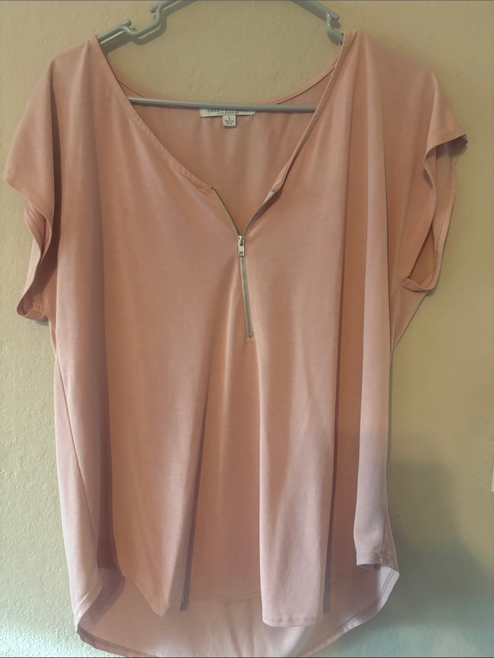 Green Envelope Blush Pink Short Sleeve Zip V-Neck Top